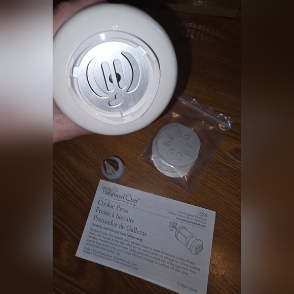 The Pampered Chef Cookie Press - Picture 3 of 5